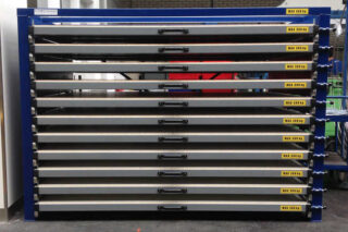 horizontal storage of steel plates
